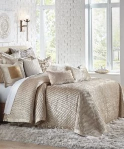 Cloud9d BEDDING Amani Gold Quilt Set (2 Sizes)
