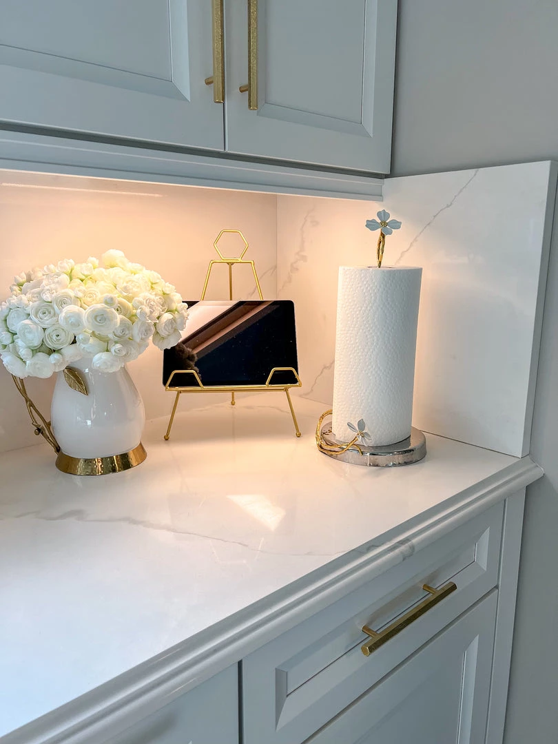 Inspire Me! Home Decor Gold Paper Towel Holder With White Jeweled Flower Details 6 Inspire Me! Home Decor Gold Paper Towel Holder With White Jeweled Flower Details