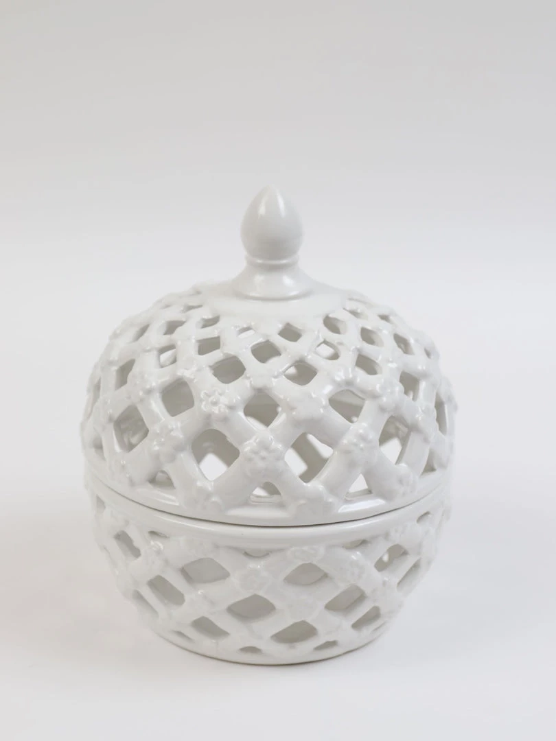 Inspire Me! Home Decor White Latticework Lidded Jar (2 Sizes) KITCHEN 6 Inspire Me! Home Decor White Latticework Lidded Jar (2 Sizes) KITCHEN