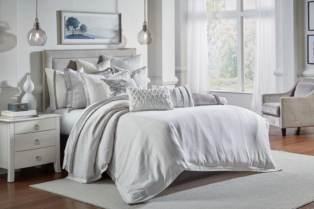 Cloud9d Lyra Duvet Set (2 Sizes) 3 Cloud9d Lyra Duvet Set (2 Sizes)