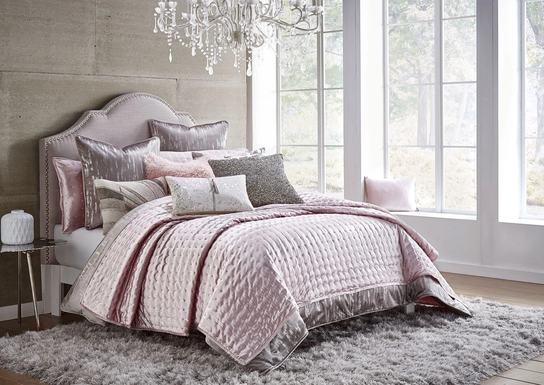 Cloud9d Prato Pink Quilt Set (2 Sizes) 3 Cloud9d Prato Pink Quilt Set (2 Sizes)
