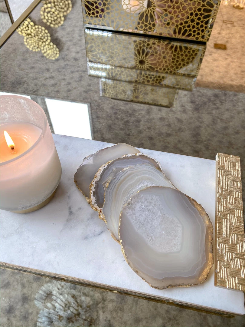 Inspire Me! Home Decor Beige Stone Agate Coasters W/ Gold Edge ( Set Of 4) 3 Inspire Me! Home Decor Beige Stone Agate Coasters W/ Gold Edge ( Set Of 4)