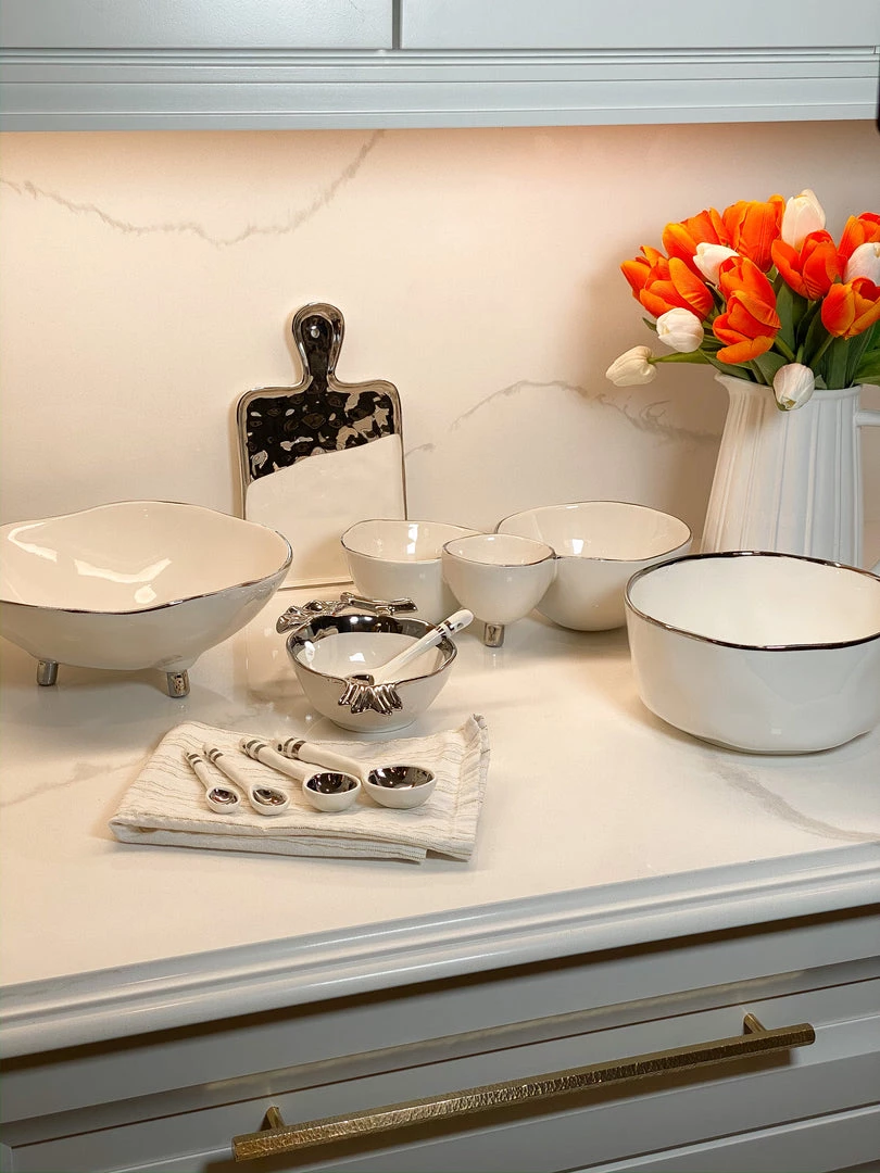 Inspire Me! Home Decor Silver And White Footed Bowl 4 Inspire Me! Home Decor Silver And White Footed Bowl